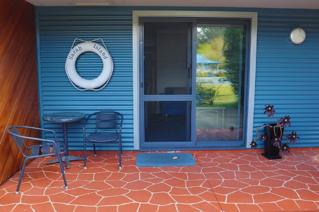 Strahan Bungalows Bagian luar foto